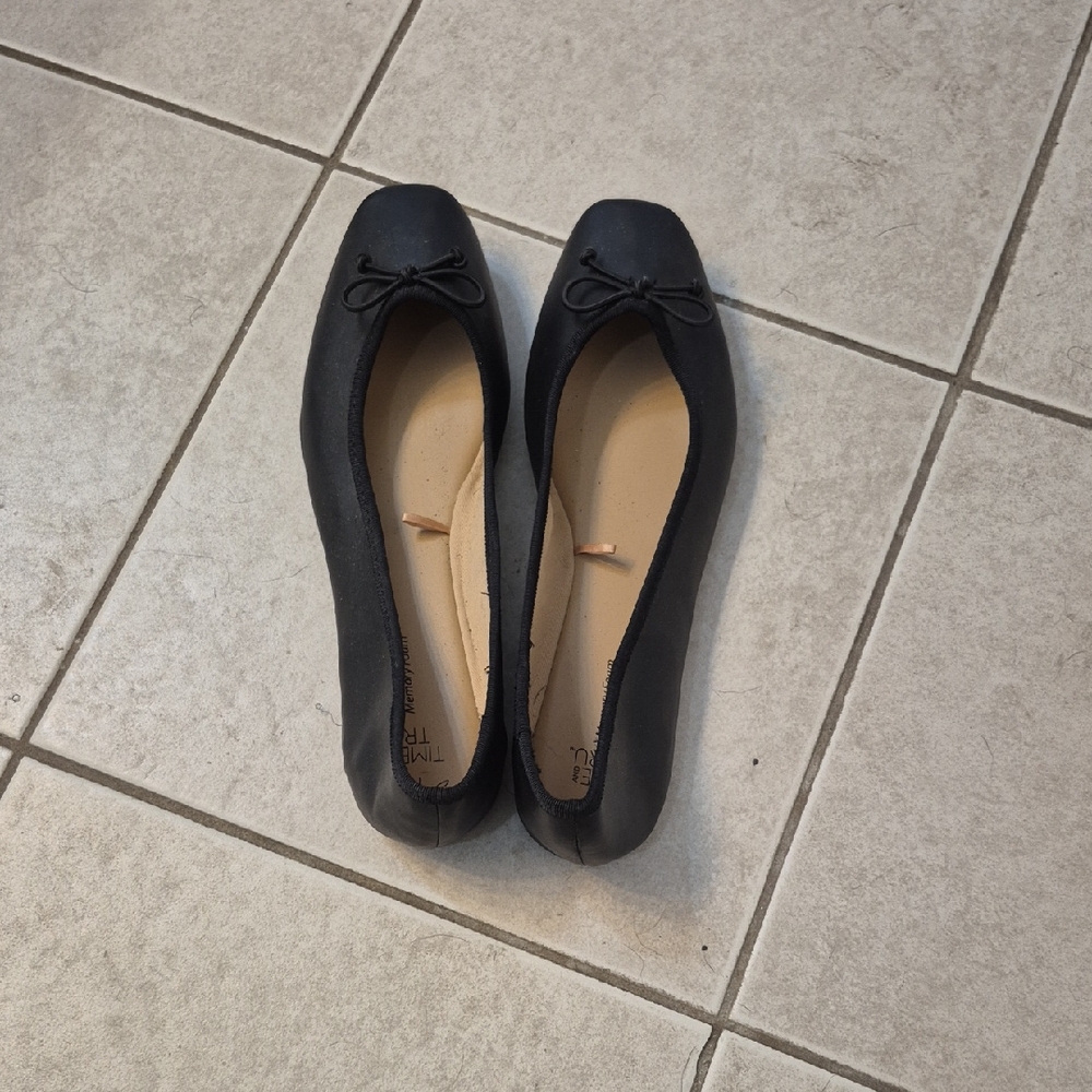 Time and Tru Black Women's Flats